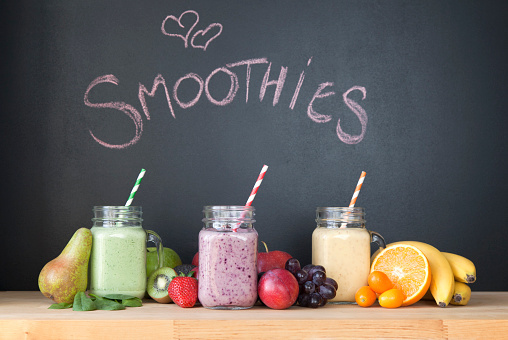 Here’s How to Make the Best Smoothie of the Summer