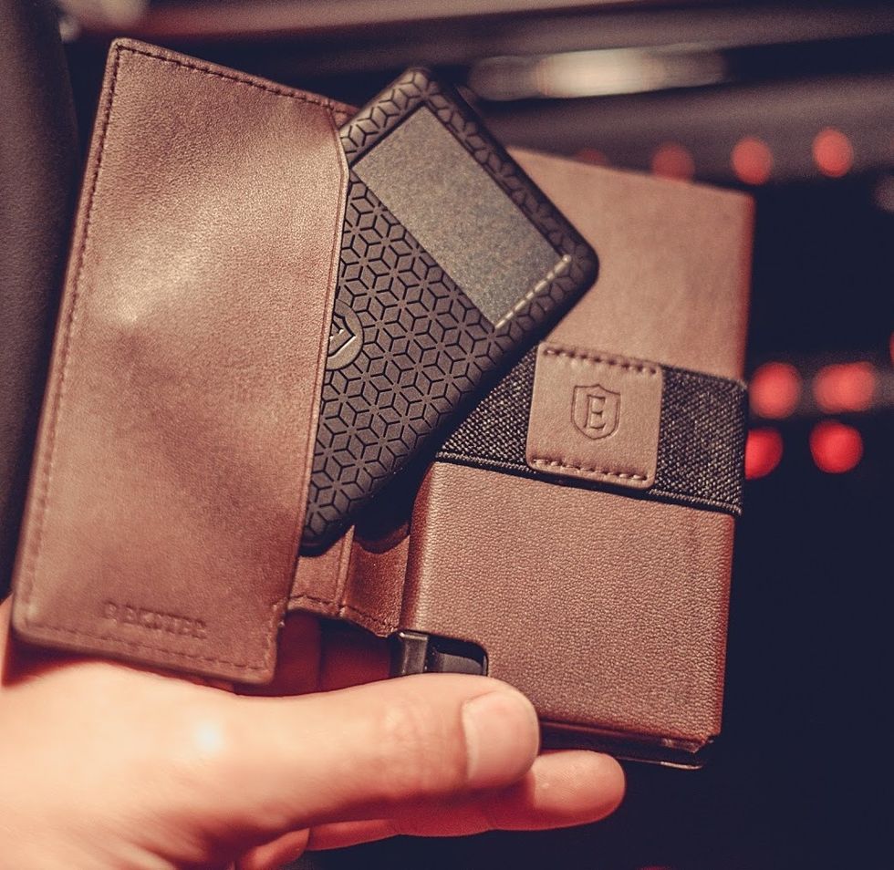 ekster wallet with tracker card