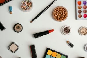 Why Buying Beauty Products Online is Better Than In-Store?